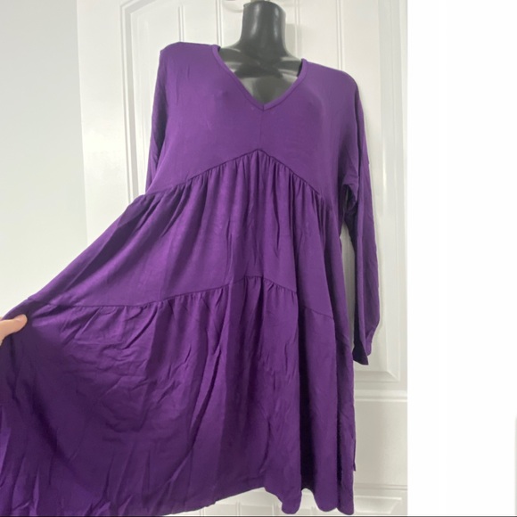 ✨Host Pick✨Plum Tiered V-Neck Shift Dress, M - Picture 9 of 11